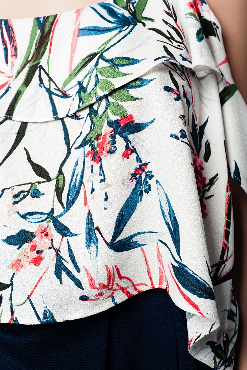 Top hombros descubiertos estampados