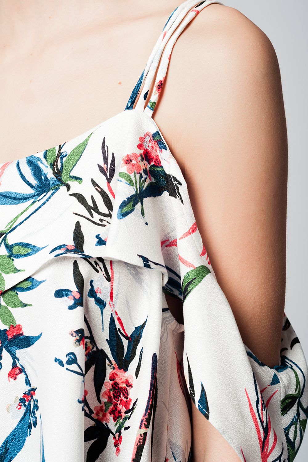 Top hombros descubiertos estampados